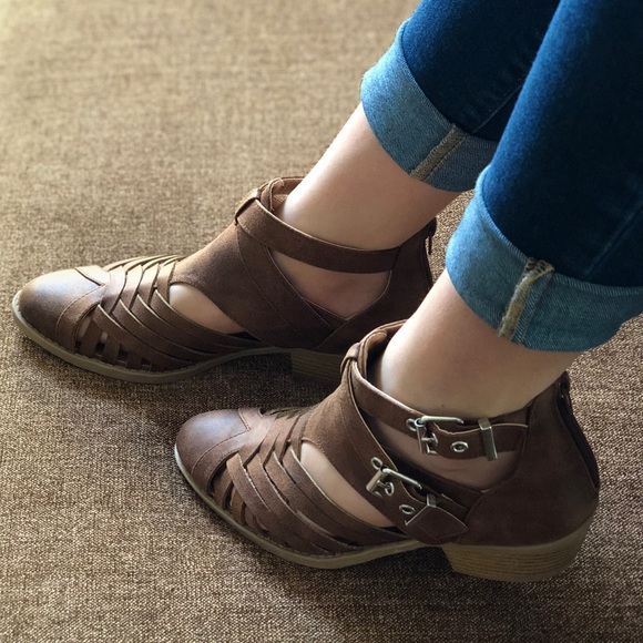Last one! Size 6! Low Heel Brown Bootie - Picture 3 of 4
